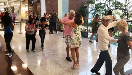 aula de forro no america shopping